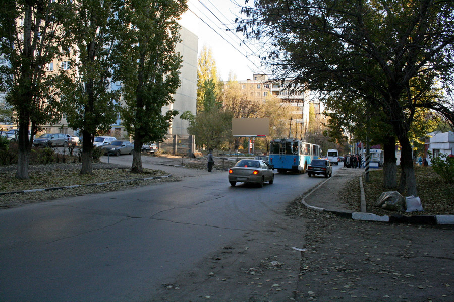 Фотография рекламного носителя, тип: Билборд 3x6, адрес: Новоузенская ул. Х Рахова ул., Саратов, Саратовская область, Россия. Сторона B №418392