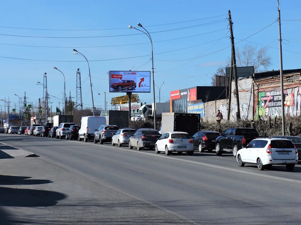 Фотография рекламного носителя, тип: Билборд 3x6, адрес: Шефская ул., д.2, Екатеринбург, Свердловская область, Россия. Сторона A1-A10 №1005977