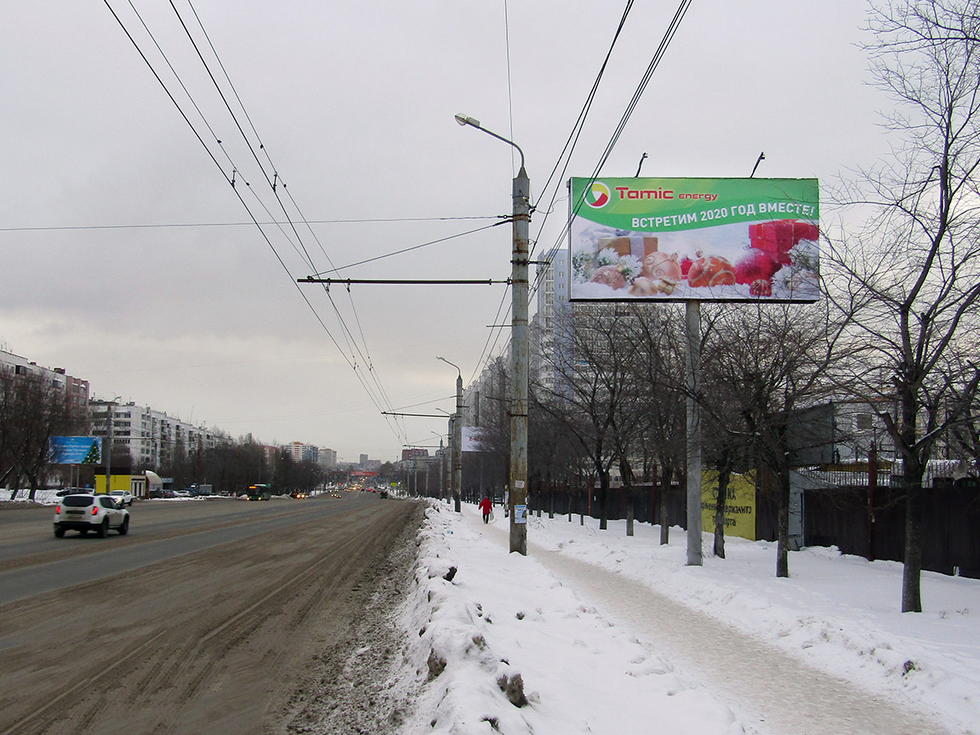 Фотография рекламного носителя, тип: Билборд 3x6, адрес: Братьев Кашириных ул. Х Ворошилова ул., Челябинск, Челябинская область, Россия. Сторона A №393694