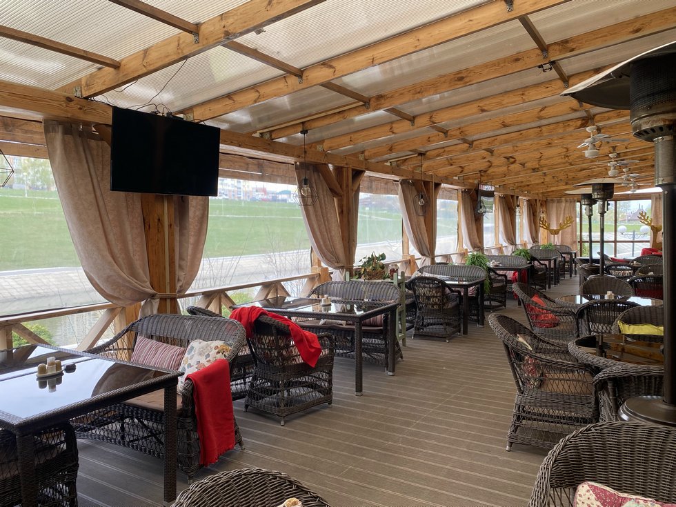 Фотография рекламного носителя, тип: Видеоэкран, адрес: Бизнес-центр «Мордовское Подворье», Саранская ул., д.21, Саранск, Республика Мордовия, Россия. Сторона/вариант A1-A10 №1028471