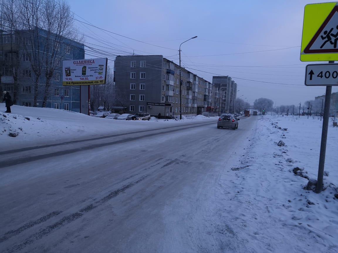 Фотография рекламного носителя, тип: Билборд 3x6, адрес: Ачинск г., 3 м-он Привокзального р-на, 16м на восток от д.12, Красноярск, Красноярский край, Россия. Сторона Б №960701