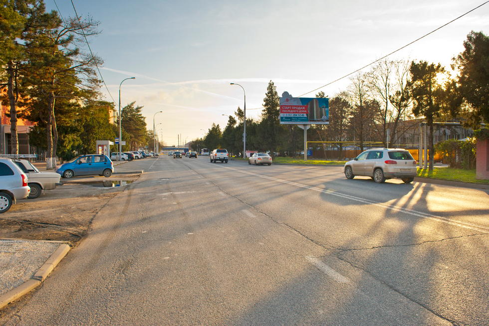 Фотография рекламного носителя, тип: Билборд 3x6, адрес: Сормовская ул. Х Лизы Чайкиной ул., Краснодар, Краснодарский край, Россия. Сторона А №1020790