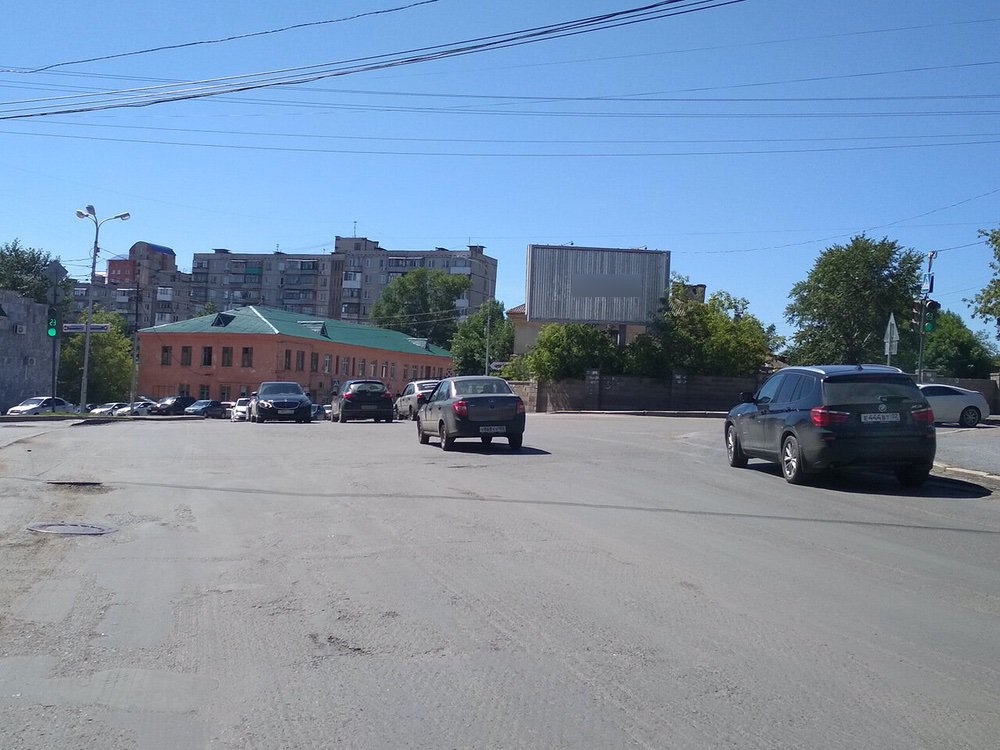 Фотография рекламного носителя, тип: Билборд 3x6, адрес: Революционная ул., д.217, Уфа, Республика Башкортостан, Россия. Сторона А1-А3 №746163