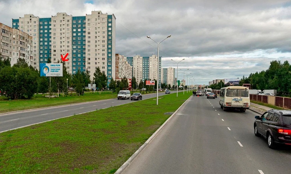 Фотография рекламного носителя, тип: Билборд 3x6, адрес: Интерациональная ул., д.17, поз.2, Нижневартовск, Ханты-Мансийский автономный округ – Югра, Россия. Сторона Б №1068810