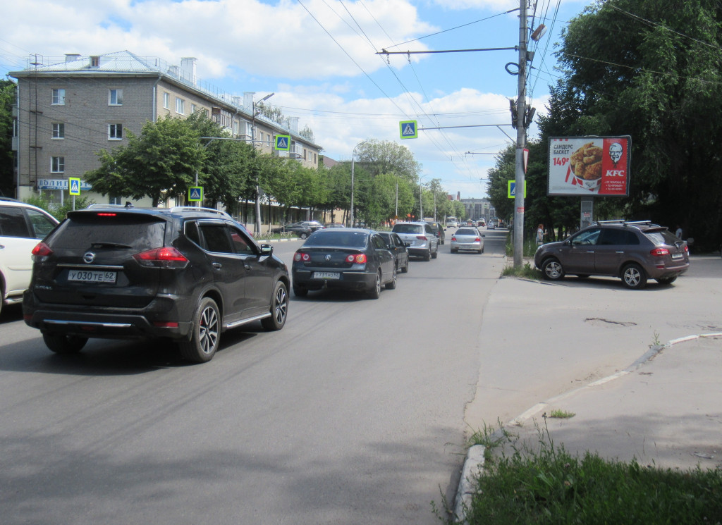 Фотография рекламного носителя, тип: Ситиборд 2.7x3.7, адрес: Дзержинского ул., д.1/64, Рязань, Рязанская область, Россия. Сторона А1-А5 №604599