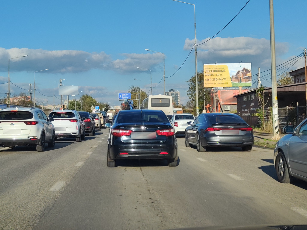 Фотография рекламного носителя, тип: Билборд 3x6, адрес: Тургеневское ш., 100м до Краснодара, Краснодар, Краснодарский край, Россия. Сторона А №559302