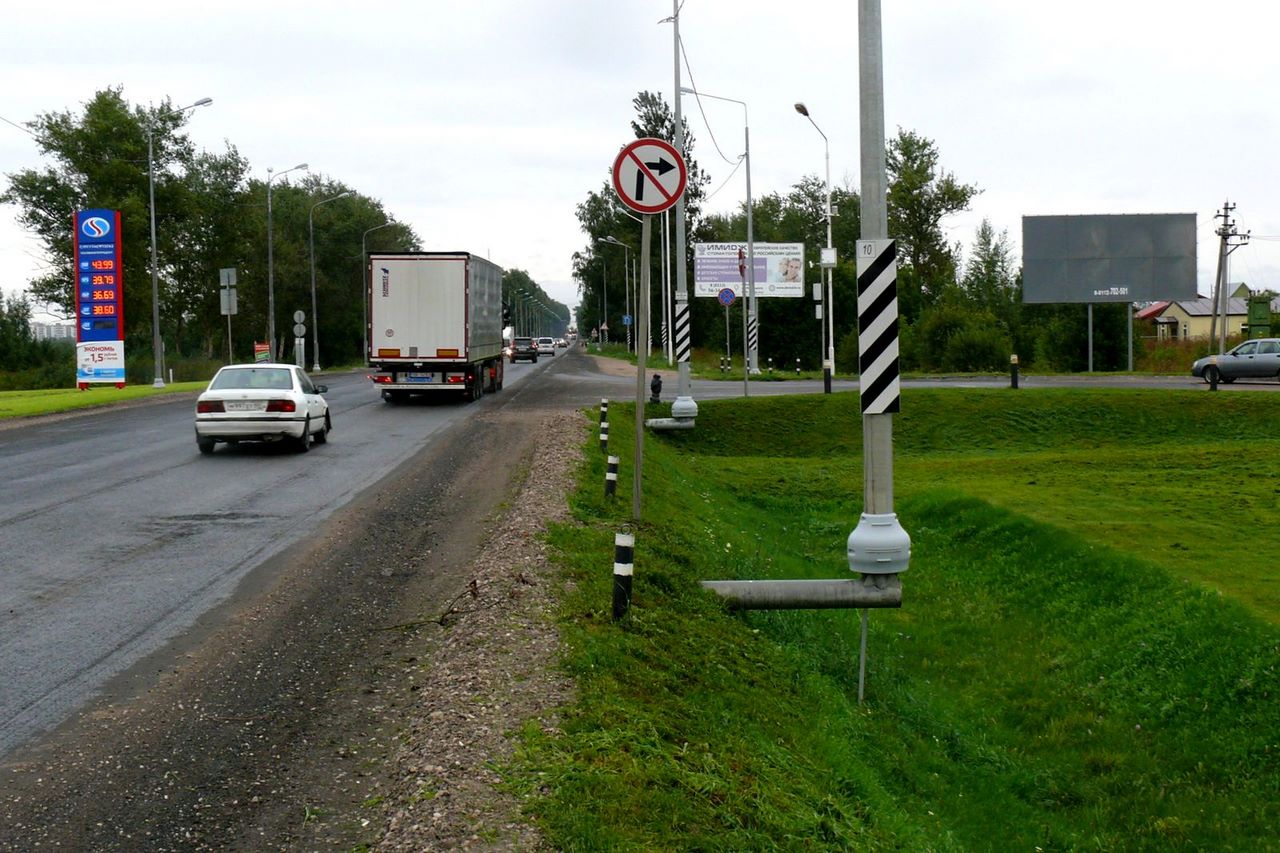 Фотография рекламного носителя, тип: Билборд 3x6, адрес: Неелово дер., поз.2, Псков, Псковская область, Россия. Сторона А №626668