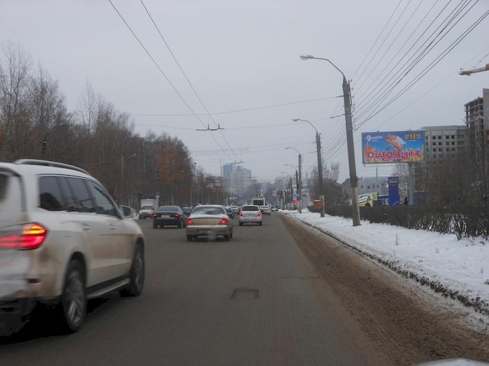 Фотография рекламного носителя, тип: Билборд 3x6, адрес: Московская ул., д.118, Киров, Кировская область, Россия. Сторона А1-A3 №626377