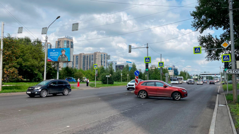 Фотография рекламного носителя, тип: Билборд 3x6, адрес: 78 Добровольческой бригады ул., д.2, Красноярск, Красноярский край, Россия. Сторона Б №1096491