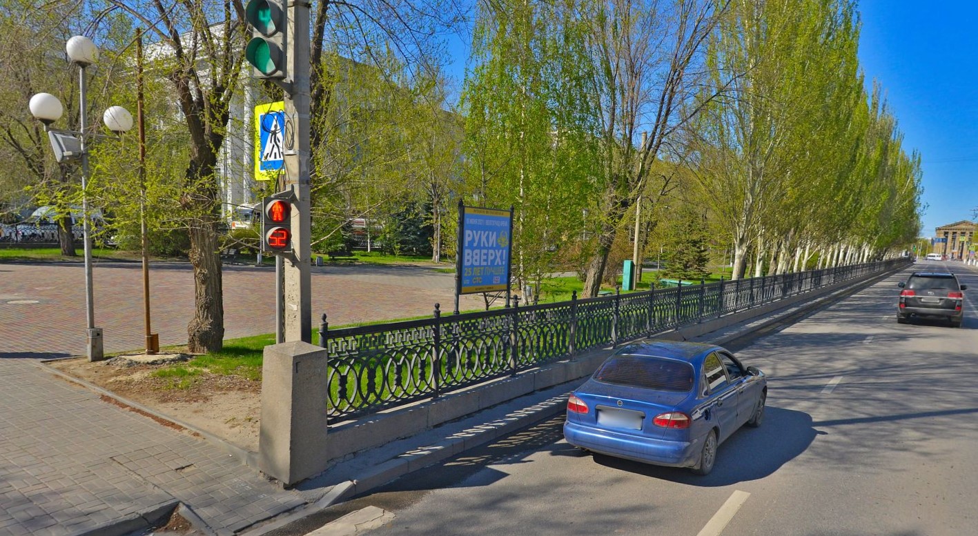 Фотография рекламного носителя, тип: Уличный информационный стенд, адрес: Ленина пр-т., Политехнический университет, поз.1, Волгоград, Волгоградская область, Россия. Сторона A №1077933