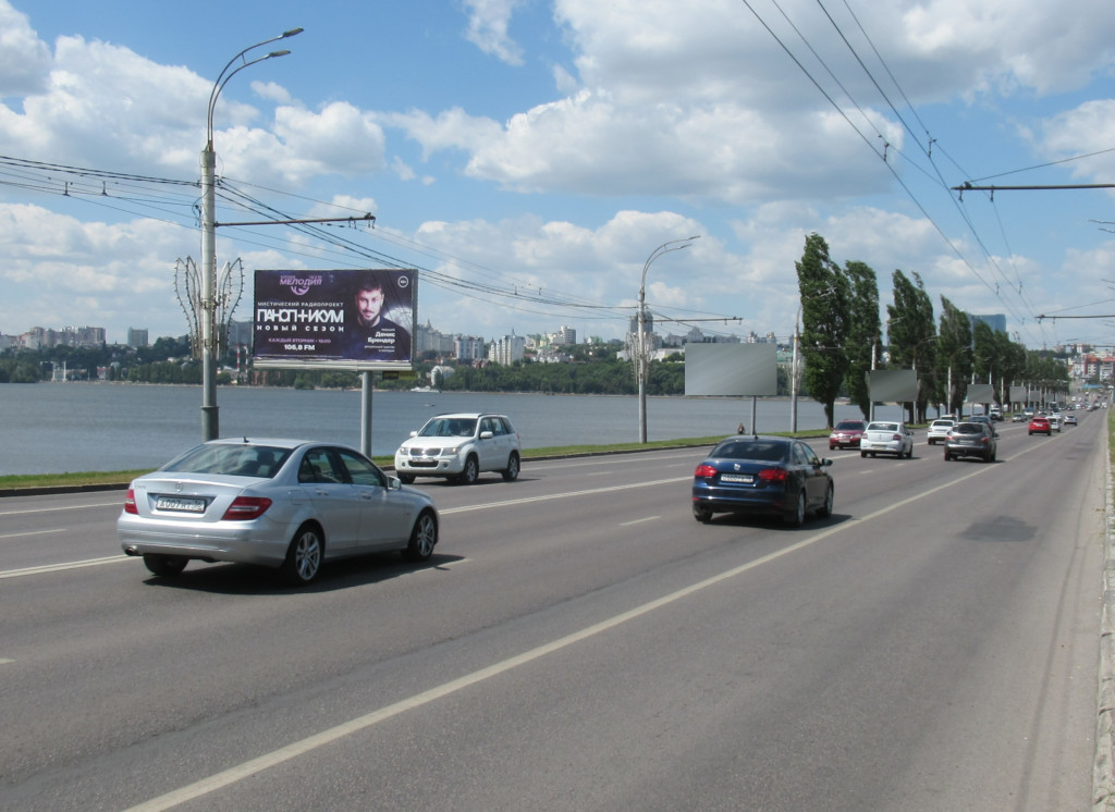 Фотография рекламного носителя, тип: Билборд 3x6, адрес: Дамба Чернавского моста, поз.4, справа при движении из центра, Воронеж, Воронежская область, Россия. Сторона Б №961264
