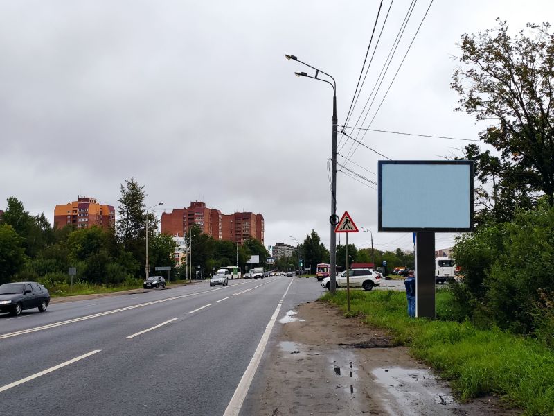 Фотография рекламного носителя, тип: Ситиборд 2.7x3.7, адрес: Новоугличское ш., д.73, корп.2, Сергиев Посад, Московская область, Россия. Сторона А1-А5 №1079386