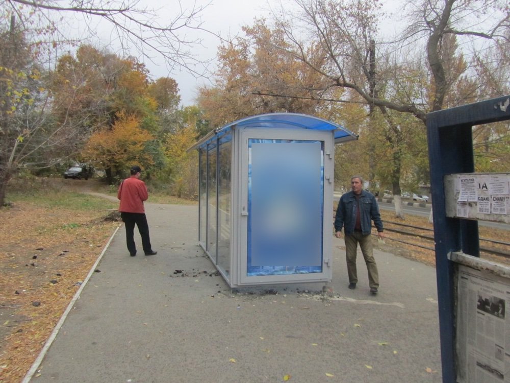 Фотография рекламного носителя, тип: Остановка 1.8x1.2, адрес: Гвардейская ул., ост. Молодежный пр-т., поз.1, Саратов, Саратовская область, Россия. Сторона Б №747501