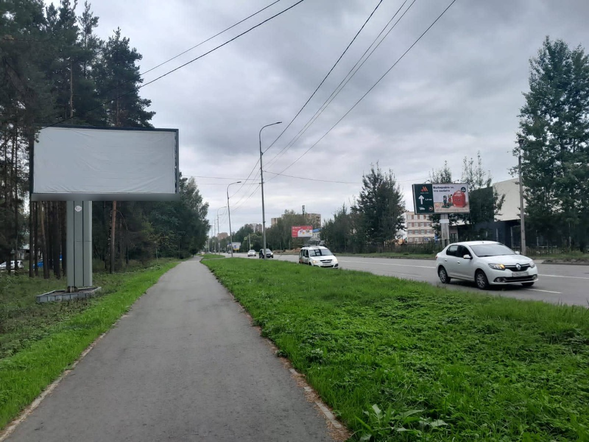 Фотография рекламного носителя, тип: Билборд 3x6, адрес: Карла Маркса пр-т., д.66, Кингисепп, Ленинградская область, Россия. Сторона Б №1047184