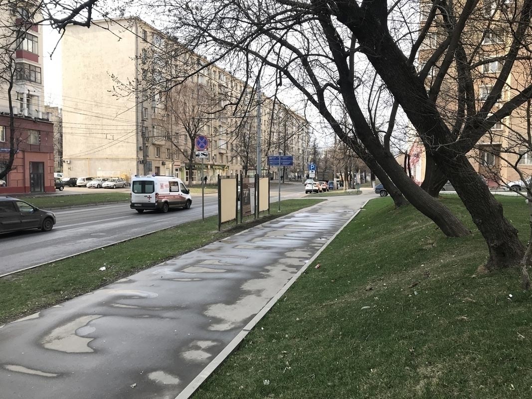 Фотография рекламного носителя, тип: Афиша 1.75x1.8, адрес: Авиамоторная ул., д.51, стенд 3, Москва, Россия. Сторона А2 №886449