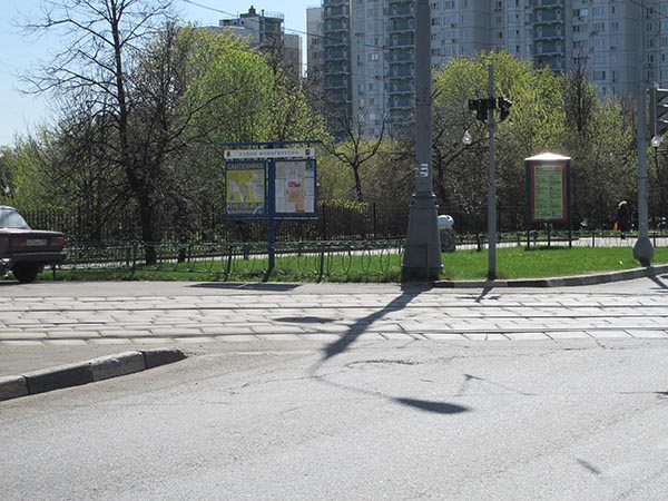 Фотография рекламного носителя, тип: Уличный информационный стенд, адрес: Зеленый пр-т. Х 3-я Владимирская ул., Москва, Россия. Сторона В №551202