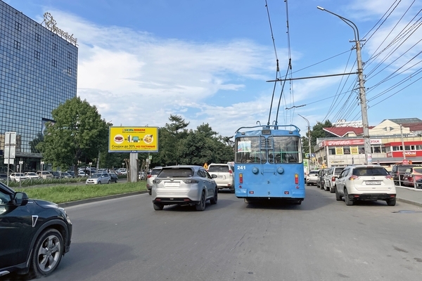 Фотография рекламного носителя, тип: Билборд 3x6, адрес: Русская ул., д.19в, Владивосток, Приморский край, Россия. Сторона Б №1044056