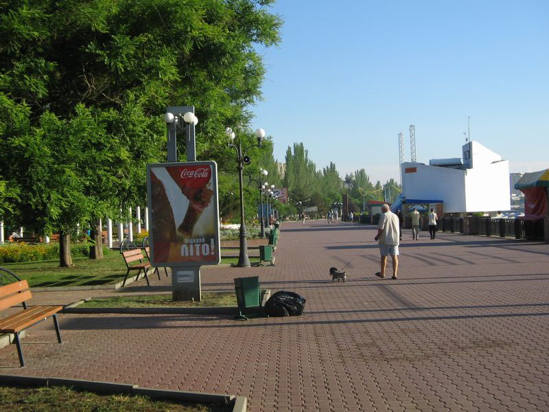 Фотография рекламного носителя, тип: Ситиформат 1.8x1.2, адрес: Набережная Десантников ул., водные горки, Феодосия, Республика Крым, Россия. Сторона B №413292