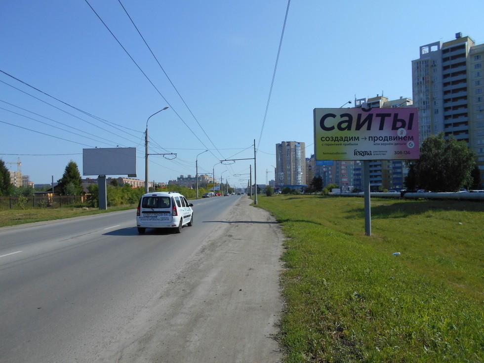 Фотография рекламного носителя, тип: Билборд 3x6, адрес: Архитекторов б-р., д.17/1, Омск, Омская область, Россия. Сторона А №1009715