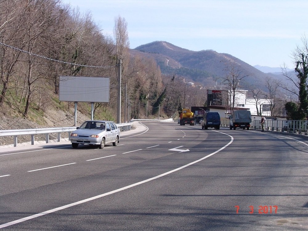 Фотография рекламного носителя, тип: Билборд 3x6, адрес: Джубга-Сочи а/д., 59 730м, Туапсе, Краснодарский край, Россия. Сторона Б №713904