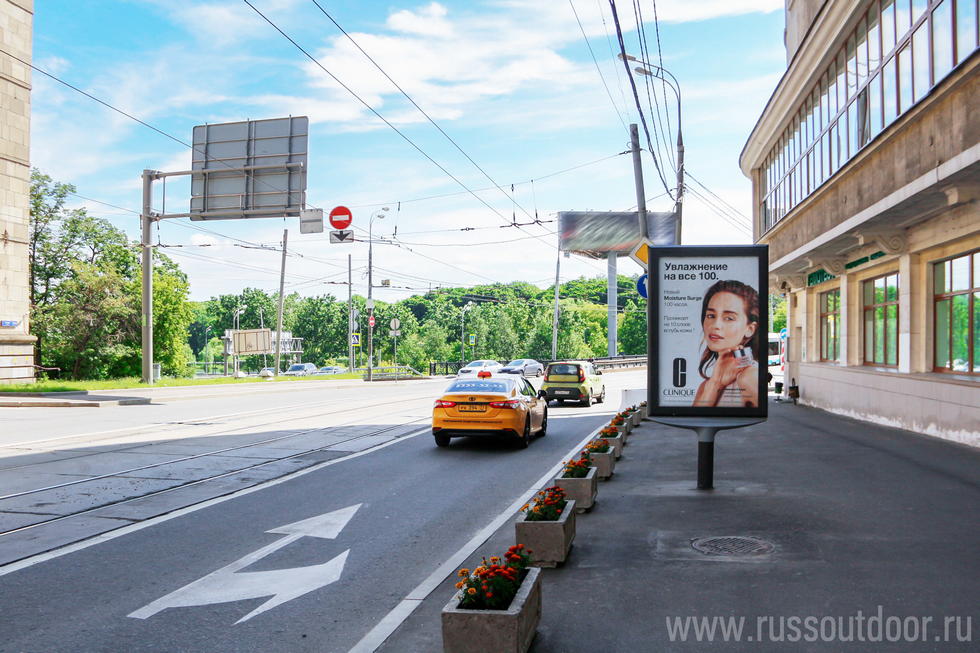 Фотография рекламного носителя, тип: Ситиформат 1.8x1.2, адрес: Радио ул., д.22 Х Лефортовской наб., Москва, Россия. Сторона A1-A5 №459463