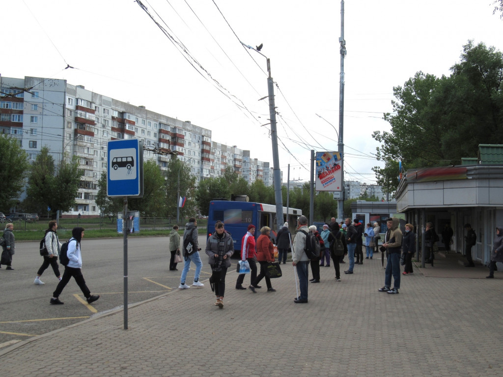 Фотография рекламного носителя, тип: Панель-кронштейн, адрес: Ленинградский пр-т., д.117а, Ярославль, Ярославская область, Россия. Сторона А №712636