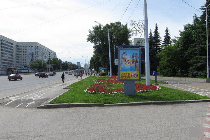 Фотография рекламного носителя, тип: Ситиформат 1.8x1.2, адрес: Октября пр-т., д.137, поз.1, Уфа, Республика Башкортостан, Россия. Сторона А №746396