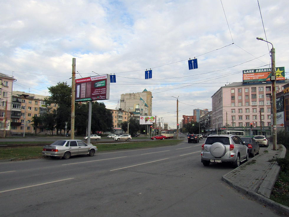 Фотография рекламного носителя, тип: Билборд 3x6, адрес: Разина ул. Х Торговая ул., Челябинск, Челябинская область, Россия. Сторона A №393663