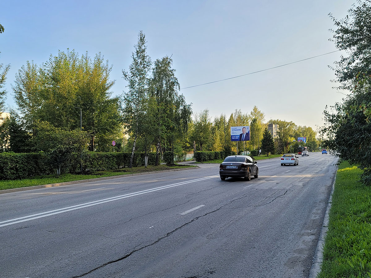 Фотография рекламного носителя, тип: Билборд 3x4, адрес: Ачинск г., Лапенкова ул., д.17, Красноярск, Красноярский край, Россия. Сторона Б №960703