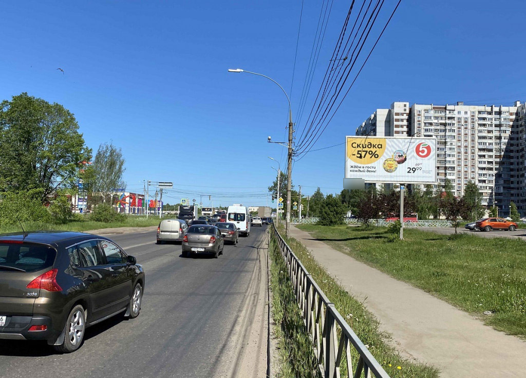 Фотография рекламного носителя, тип: Билборд 3x6, адрес: Ленинградский пр-т. Х Бабича ул., д.21, Ярославль, Ярославская область, Россия. Сторона А1-А3 №539095