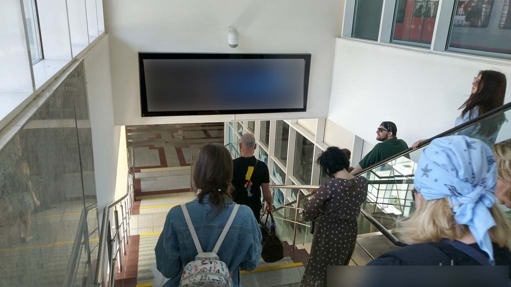 Фотография рекламного носителя, тип: Постер/баннер, адрес: ЖД вокзал «Эсто-Садок», Эсто-Садок с., Омеловая ул., д.22, Сочи, Краснодарский край, Россия. Сторона/вариант А №991288