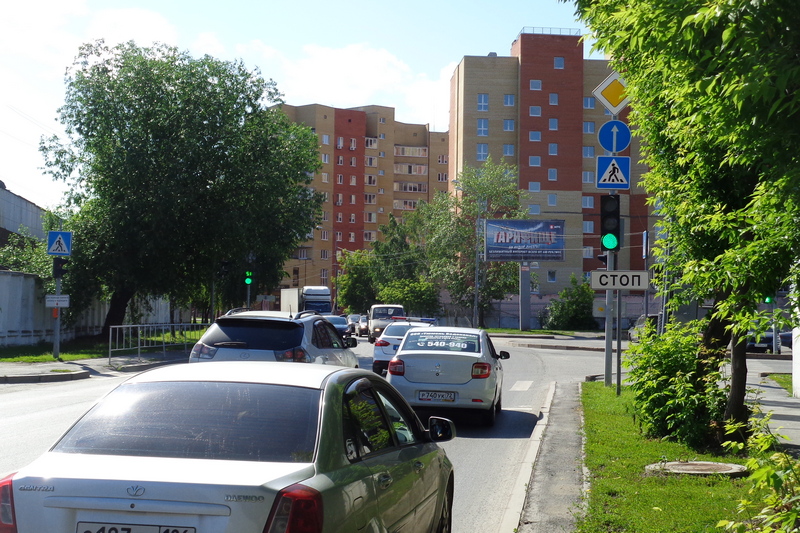 Фотография рекламного носителя, тип: Билборд 3x6, адрес: Товарное ш. Х Клары Цеткин ул., д.61, Тюмень, Тюменская область, Россия. Сторона A1-A3 №766934