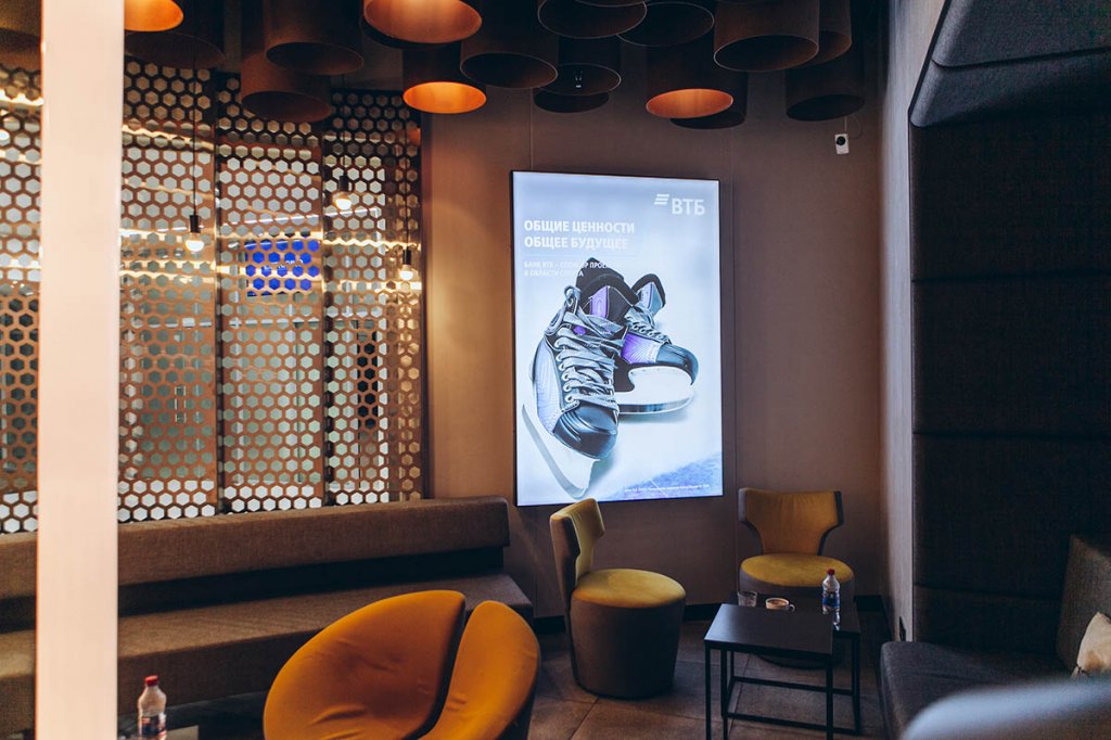 Фотография рекламного носителя, тип: Лайтбокс, адрес: Аэропорт «Стригино», Международный аэропорт, Нижний Новгород, Нижегородская область, Россия. Сторона/вариант №1017525