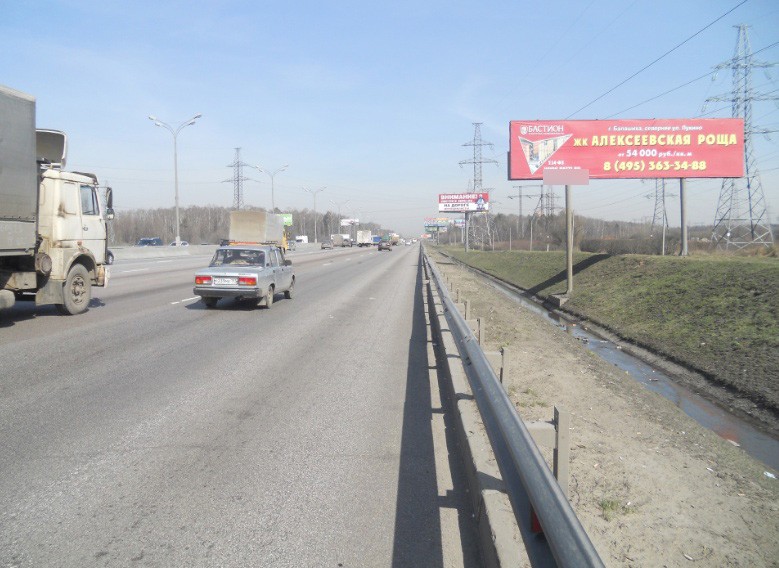 Фотография рекламного носителя, тип: Суперсайт 3x12, адрес: МКАД, 107 500м, Московская область, Россия. Сторона А №602822