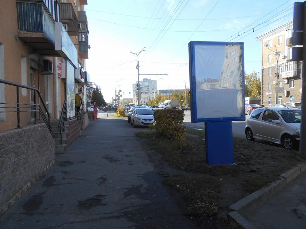 Фотография рекламного носителя, тип: Ситиформат 1.8x1.2, адрес: Маркса пр-т., д.69, Омск, Омская область, Россия. Сторона В №1009954