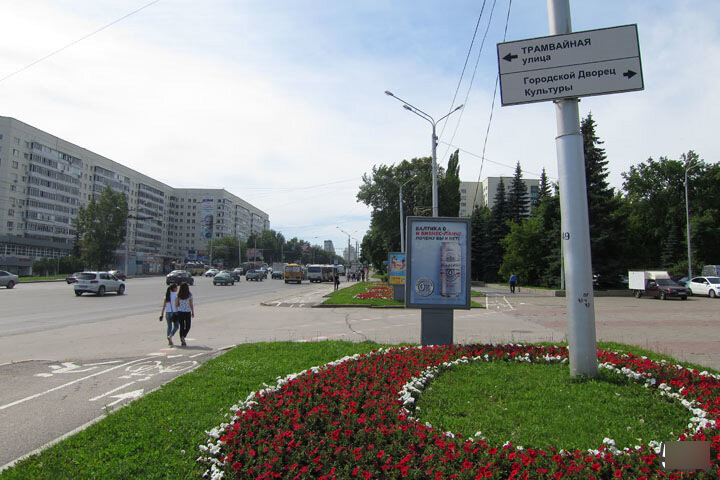 Фотография рекламного носителя, тип: Ситиформат 1.8x1.2, адрес: Октября пр-т., д.137, поз.2, Уфа, Республика Башкортостан, Россия. Сторона А №746398