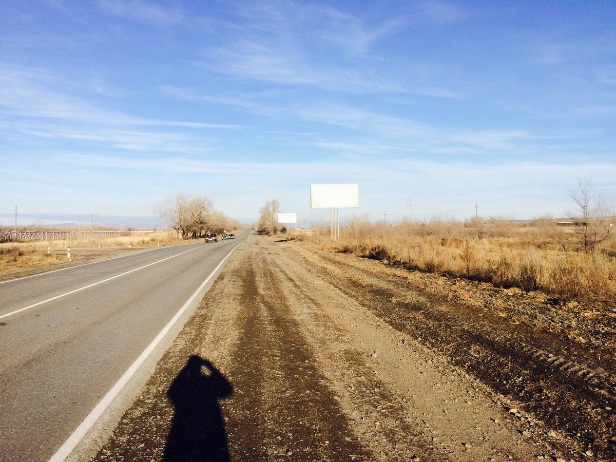 Фотография рекламного носителя, тип: Билборд 3x6, адрес: Въезд в город со стороны Саяногорска г. и Белый Яр г., поз.2, Абакан, Республика Хакасия, Россия. Сторона A №425585