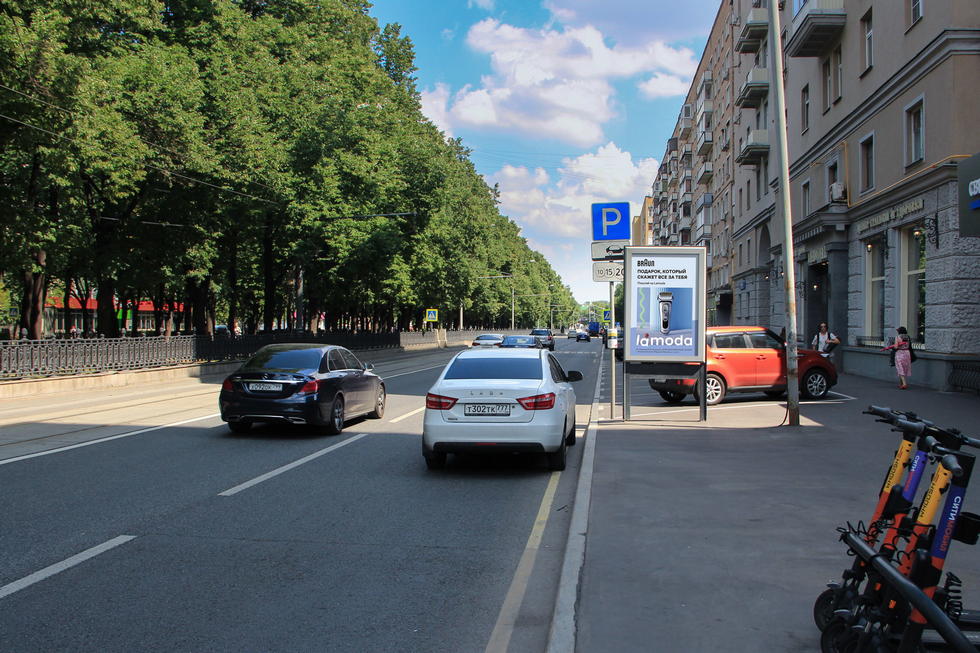 Фотография рекламного носителя, тип: Ситиформат 1.8x1.2, адрес: Серпуховский Вал ул., д.11, Москва, Россия. Сторона А №502070