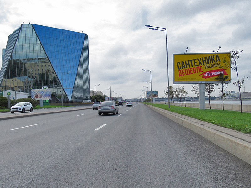 Фотография рекламного носителя, тип: Билборд 3x6, адрес: Малоохтинская наб., д.16, Санкт-Петербург, Россия. Сторона А №639144