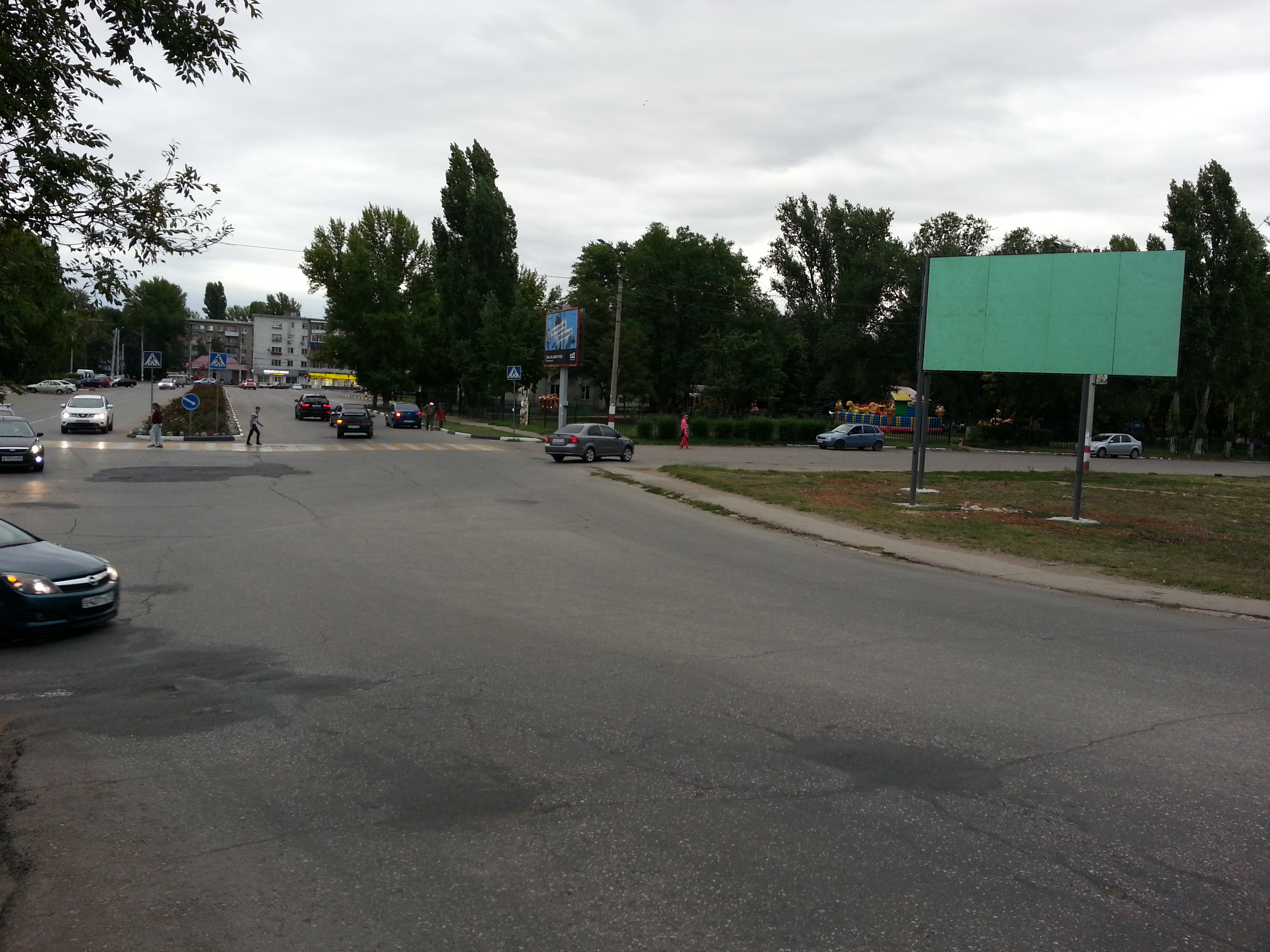 Фотография рекламного носителя, тип: Билборд 3x6, адрес: Минская наб. Х Леонова ул., Балаково, Саратовская область, Россия. Сторона Б №524332