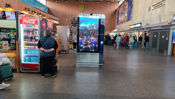 Фотография рекламного носителя, тип: Видеоэкран, адрес: ЖД вокзал «Московский», Невский пр-т., д.85, Санкт-Петербург, Россия. Сторона/вариант A1 №1060519