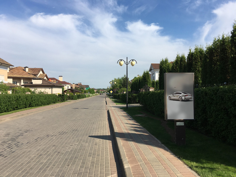 Фотография рекламного носителя, тип: Нестандартный ситиформат, адрес: Новорижское ш., Риверсай пос., поз.1, Московская область, Россия. Сторона А №832052