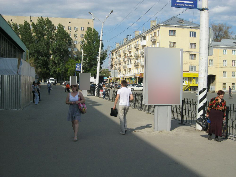 Фотография рекламного носителя, тип: Ситиформат 1.8x1.2, адрес: Привокзальная пл., поз.2, Саратов, Саратовская область, Россия. Сторона B №418558