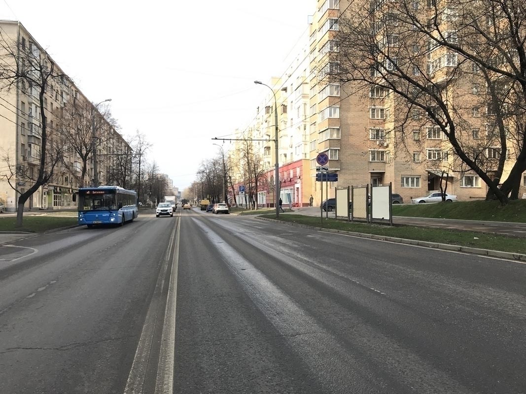 Фотография рекламного носителя, тип: Афиша 1.75x1.8, адрес: Авиамоторная ул., д.51, стенд 3, Москва, Россия. Сторона А1 №886448