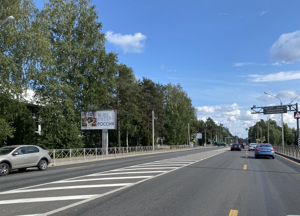 Фотография рекламного носителя, тип: Билборд 3x6, адрес: Выборгское ш., 26 320м, Сертолово, Ленинградская область, Россия. Сторона Б №992453