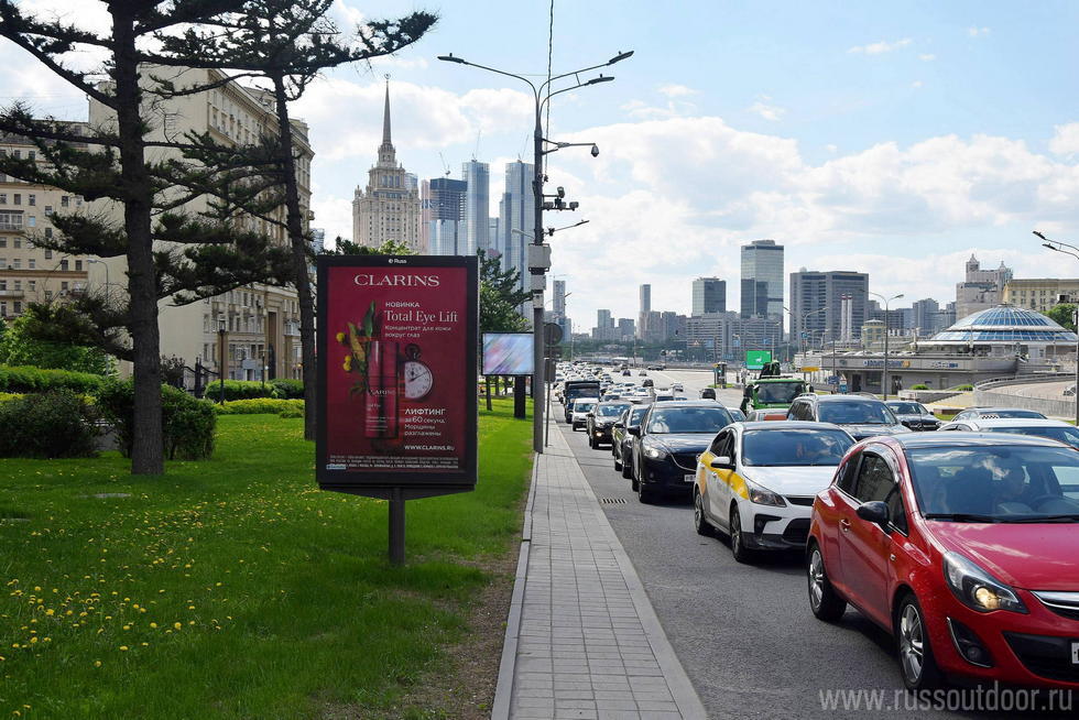 Фотография рекламного носителя, тип: Ситиформат 1.8x1.2, адрес: Арбат Н. ул., д.27, Москва, Россия. Сторона Б №557176