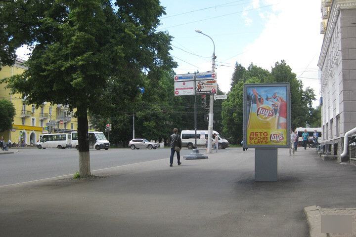 Фотография рекламного носителя, тип: Ситиформат 1.8x1.2, адрес: Первомайская ул., д.27, поз.1, Уфа, Республика Башкортостан, Россия. Сторона А №746400