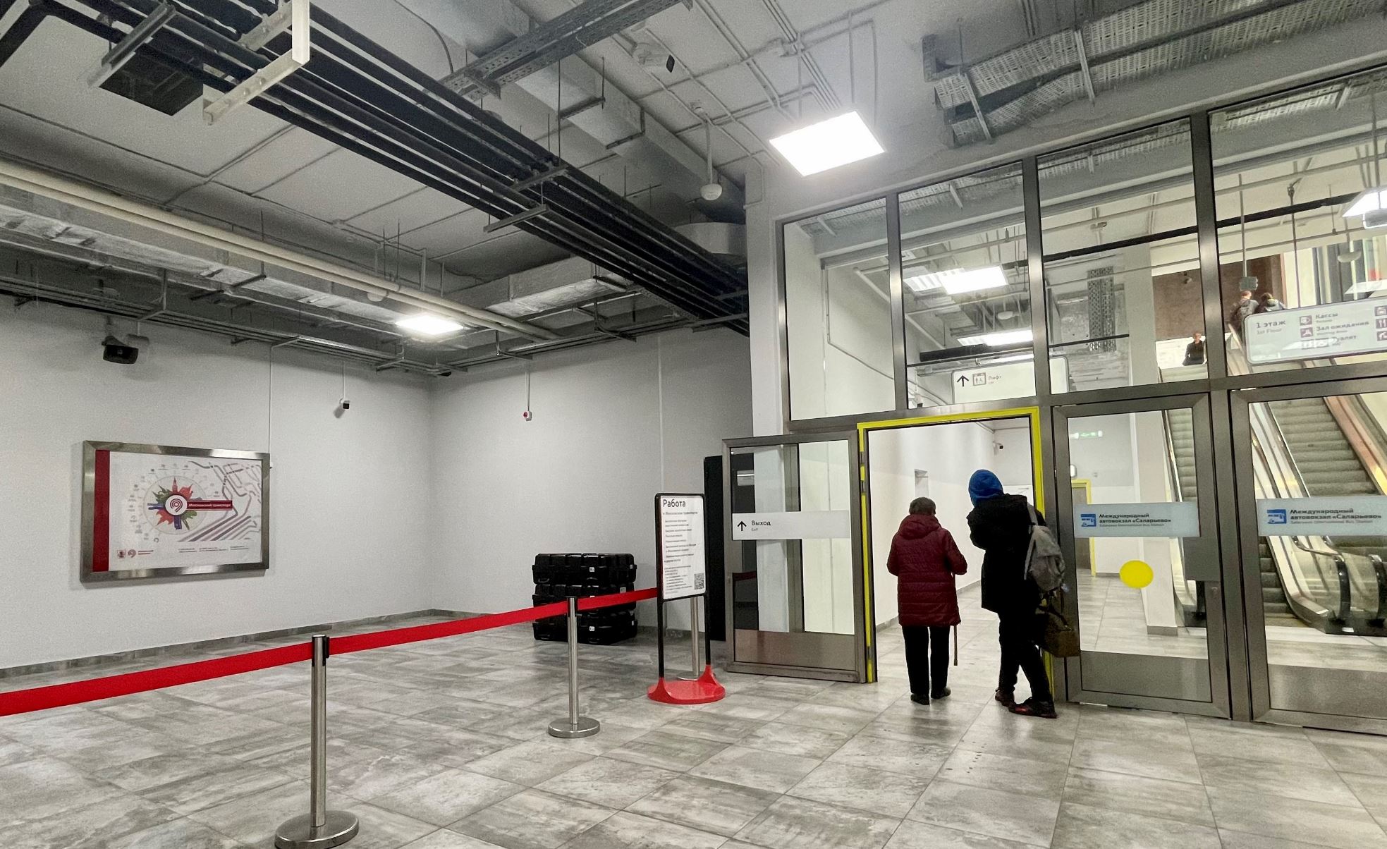 Фотография рекламного носителя, тип: Лайтбокс, адрес: Станция метро «Саларьево», линия Сокольническая, Москва, Россия. Сторона/вариант 1 №994267