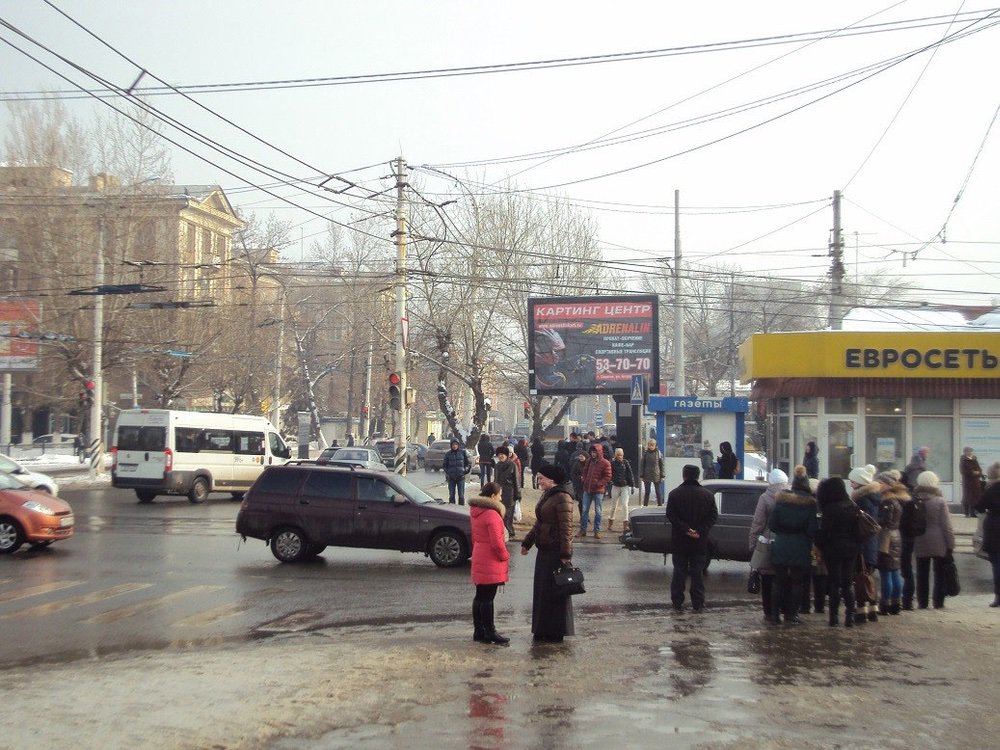 Фотография рекламного носителя, тип: Ситиборд 2.7x3.7, адрес: Московская ул. Х Астраханская ул., Саратов, Саратовская область, Россия. Сторона А1-А5 №717576