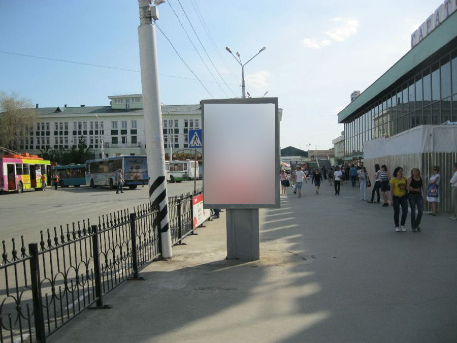Фотография рекламного носителя, тип: Ситиформат 1.8x1.2, адрес: Привокзальная пл., поз.3, Саратов, Саратовская область, Россия. Сторона A №418559